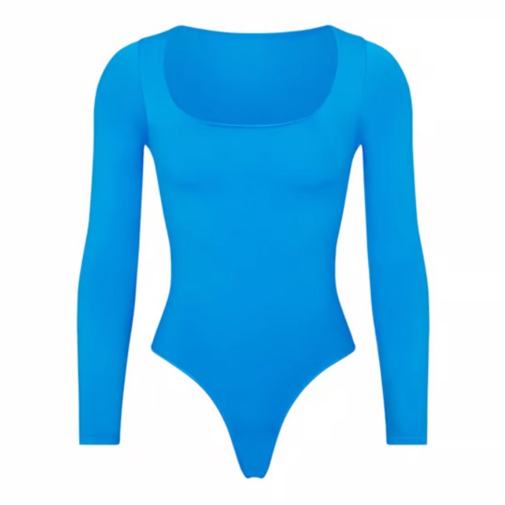 Skims Essential Long Sleeve Scoop Neck Bodysuit MYKONOS S/M NWT